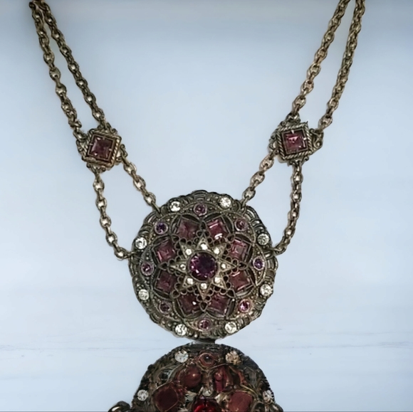 Vintage Antique 1920s Art Deco Gold Tone Brass Rhinestone Medallion Necklace - Picture 4 of 16